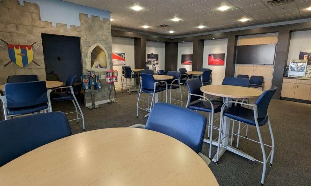 Dealership gallery photo 5